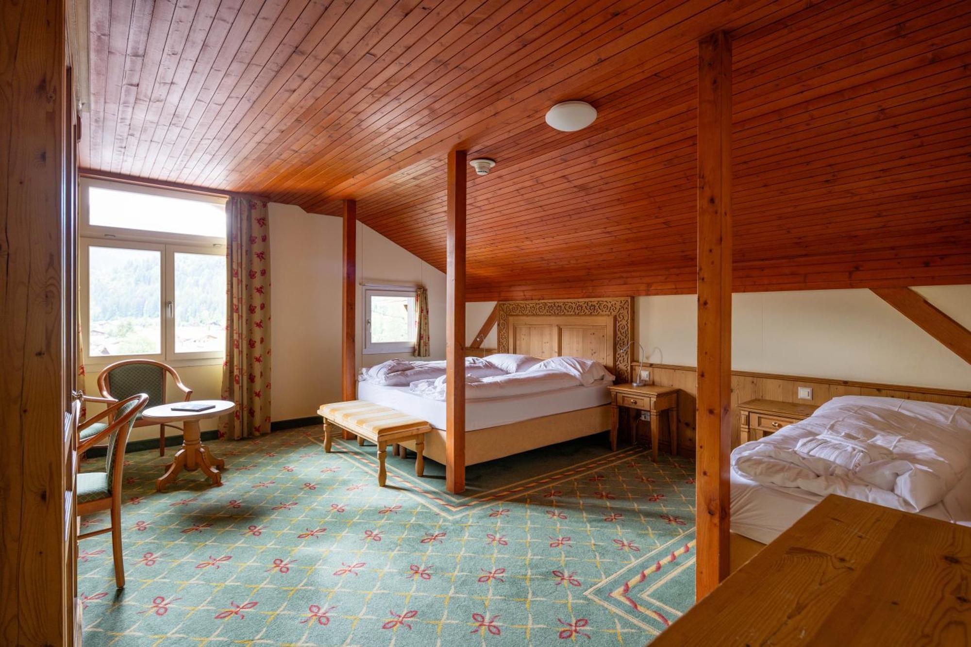 Sporthotel Wildstrubel Lenk Buitenkant foto