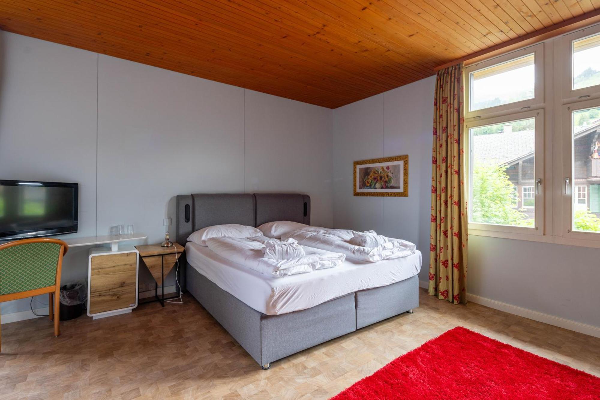 Sporthotel Wildstrubel Lenk Buitenkant foto
